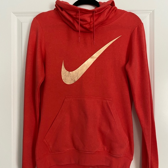 Nike Tops - Nike sweatshirt